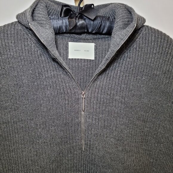 Rarely Alike Hooded Big Sweater Size M - Picture 4 of 13